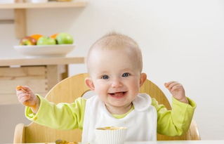 宝宝自我喂食食品的选择依据